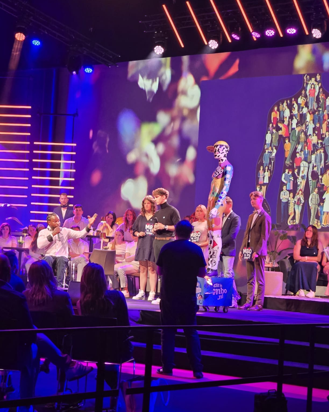 Pleun van Leeuwen podium dit is mbo - student Vonk mbo