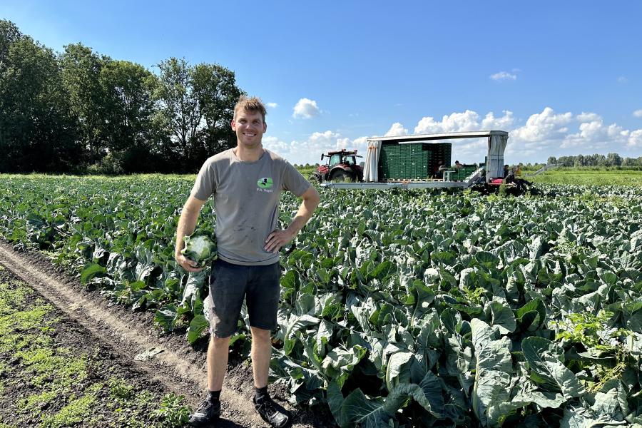 Jongen met Duurzame bloemkool