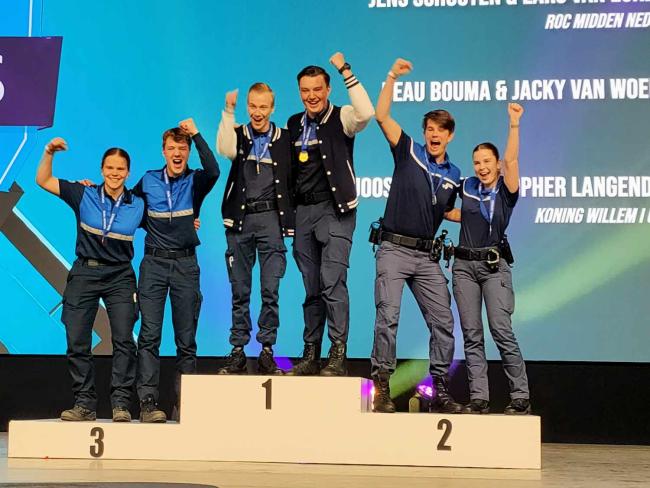 Skills Beau & Jacky op podium handhaving