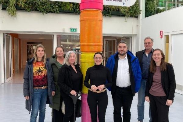 Europarlementariër bezoekt Vonk in Alkmaar