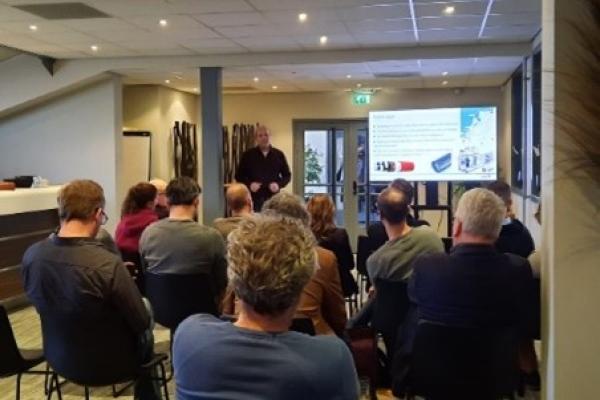 Waterstoftrainingen stimuleren transitie in Overheid, Onderwijs en Bedrijfsleven