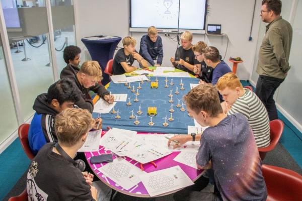 Zeven keer blauw: Vonk ontvangt zeven Blue School-certificaten