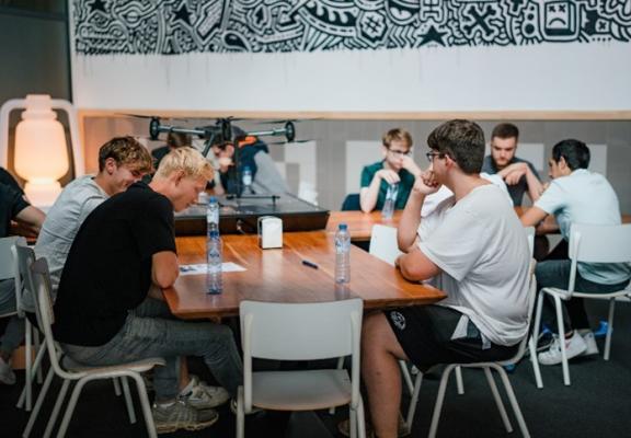 Deelname Vonk studenten aan de Offshore Experience Smart Future